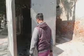 Public toilet deteriorated in Saket area
