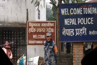 indo-nepal-border-opens-after-10-months-for-indians