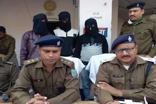 police-arrested-disclosed-mobile-snatching-gang-in-dumka