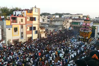 ఘనంగా శ్రీ నీలకంఠేశ్వరస్వామి రథోత్సవం