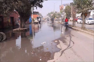 waterlogging due to sewer overflow on old GT Road in palwal