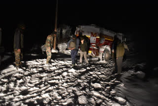 Army rescues 5 persons from snow-bound Sikkim