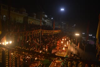 Maharati was performed at Sethani Ghat in Hoshangabad