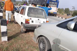 Andhra Pradesh police fire upon cars to nab red sandalwood smuggling