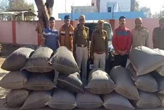 4 quintal illegal doda sawdust recovered from Scorpio, प्रतापगढ़ के छोटीसादड़ी में 4 क्विंटल अवैध डोडा चूरा बरामद