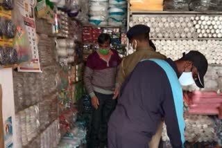 Action against shopkeepers holding polythene