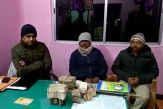 2 coal smugglers arrested with 25 lakh cash in Chatra