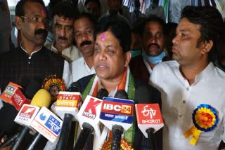 minister-shiv-dahriya-targeted-nirmala-sitharaman-over-union-budget-in-balod