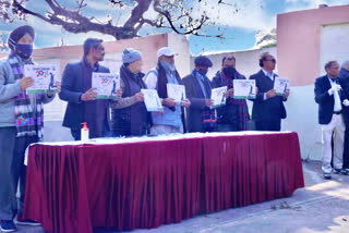 launch of football calendar featuring legendary footballers in delhi