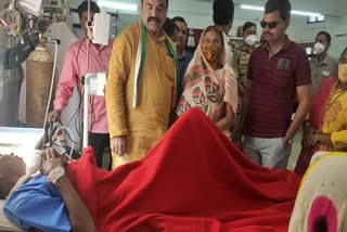 MLA Devati Karma arrives to meet injured in truck accident IN dantewada