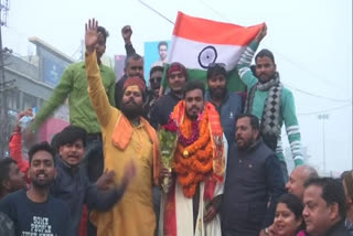 Gorakhpur boy unfurls national flag at Africa's highest mountain