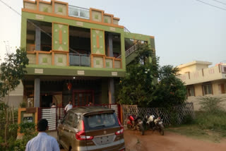 ACB raids homes of seven government officials