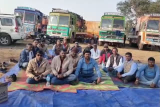 Boring owners Association on strike in koderma