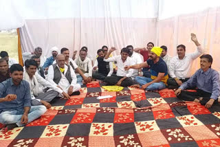 Farmers sitting on indefinite strike