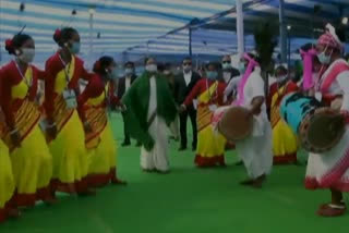 Watch: Mamata Banerjee dances at mass wedding event