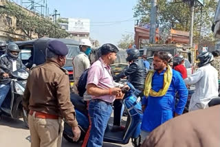 Clash between traffic police and youth in Jamshedpur