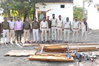 Forest Department seized teak wood and wild pork in Narsinghpur