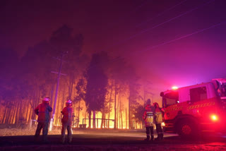 30 homes estimated to have been lost in Australian wildfire