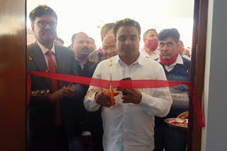 Collector unveils Hitech library, Hitech library in Dhaulpur, हाईटेक पुस्तकालय अनावरण