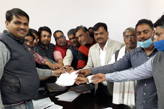 BJP councilors submit memorandum, memorandum regarding water drainage