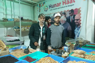 kashmiri dry fruits in hunar haat lucknow