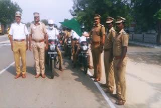 TRAFFIC SAFETY MONTH  32வது சாலை பாதுகாப்பு விழா  சாத்தூரில் 32வது சாலை பாதுகாப்பு விழா  காவலர்கள் தலைக்கவசம் அணிந்து விழிப்புணர்வு பேரணி  32nd Road Safety Ceremony  32nd Road Safety Ceremony at Sattur  Awareness rally with police wearing helmets  32nd Road Safety Awareness rally  32nd Road Safety Awareness rally with police wearing helmets