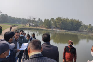 DM inspects ponds in Araria