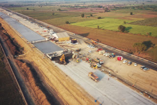 4 World Records of Vadodara-Mumbai Expressway: 2 km long highway completed in 24 hours