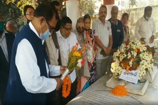 Utkal gourav Madhusudan Das's burial ground will get a new look, says Cuttack districk administration