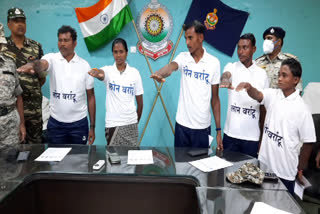 5 Naxalites surrender in Dantewada