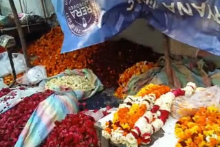 Flowers market down due to farmers protest in Delhi