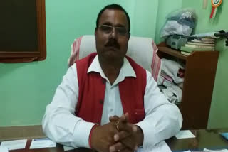 as_ghy_former-mla-raju-sahu-asks-nirmala-sitaram-about-nationalization-of-tea-tribes-of-assam_vis_7206058