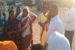 Village chakka jam on bypass in Kanker