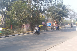 normal traffic in mb road