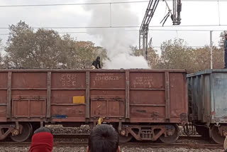 fire caught in coal laden freight train in palamu