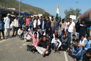 farmers road jam in Alwar, farmers agitation