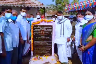 speaker pocharam srinivas reddy distributed double bed room houses in puli kuccha tanda