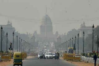 Pollution levels fall in Delhi