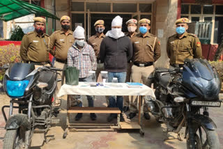 two accused arrested in snatching case from vasant kunj