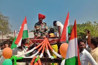 ಯೋಧನಿಗೆ ಅದ್ಧೂರಿ ಸ್ವಾಗತ