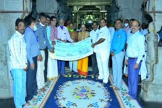 SBI pays Rs. 5 lakh donation for sri laxmi narasimha swamy at kadhiri in anantapur district