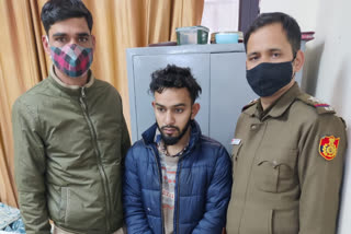 One accused caught in delivery bus robbery case in south delhi