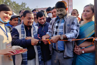 Manoj Tiwari start meal in one rupees drive by sewa bhav organization