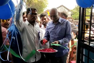 rs praveen kumar started library at himmathraopeta in jagtial district