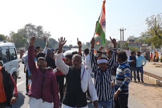 farmers go Shahjahanpur border from Mehandipur, मेहंदीपुर से शाहजहांपुर बॉर्डर किसानों का कूच