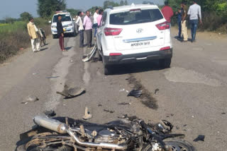 Clash between cars and bikes