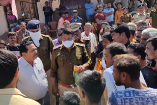 People blocked the road due to poor road IN Dongargaon