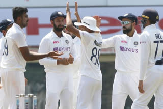 India vs England 1st Test : Ashwin takes 6, England set India a target of 420