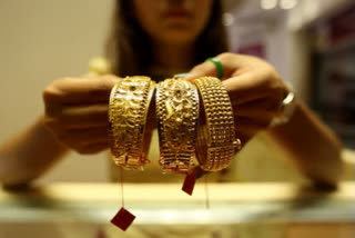 Gold gains Rs 94; silver jumps Rs 340