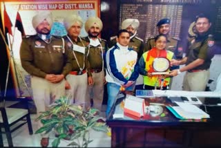 National player Amandeep Kaur honored by SSP Mansa